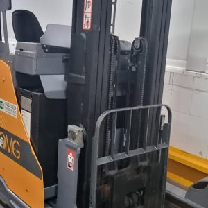 OMG NEOS II 16 SE (retráctil eléctrica con ruedas superelásticas)